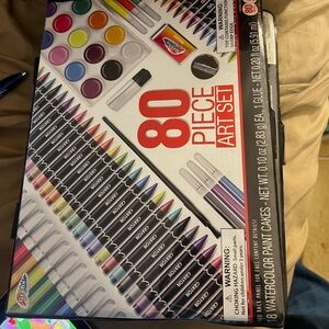 80 piece Art set